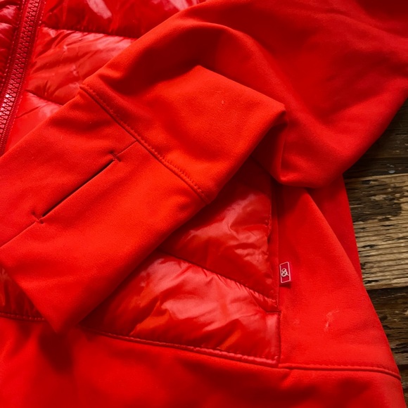 Women's Hooded Jacket - Picture 3 of 4